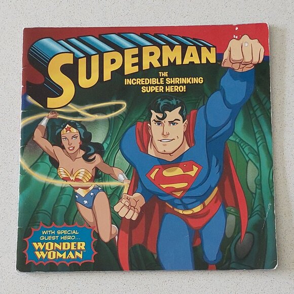 5 Super Hero Paperback Books - Picture 4 of 11